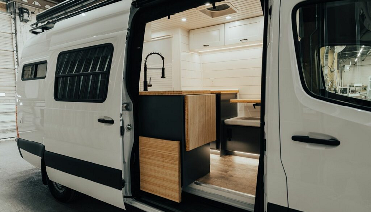 Sprinter Van
